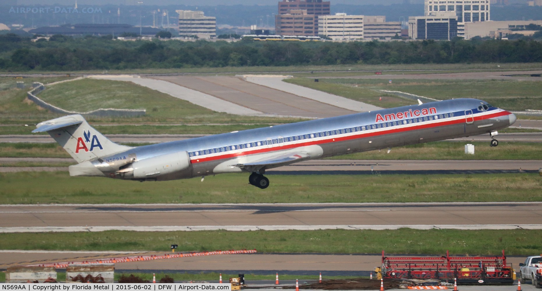N569AA, 1987 McDonnell Douglas MD-83 (DC-9-83) C/N 49351, American