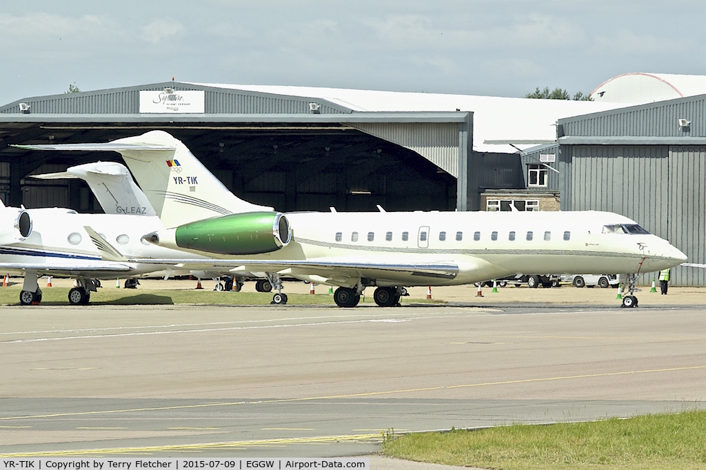 YR-TIK, 2006 Bombardier BD-700-1A10 Global 5000 C/N 9229, 2006 Bombardier BD-700-1A11, c/n: 9229 at Luton
