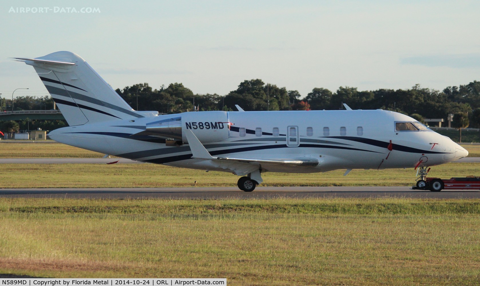 N589MD, 2013 Bombardier Challenger 605 (CL-600-2B16) C/N 5952, Challenger 605