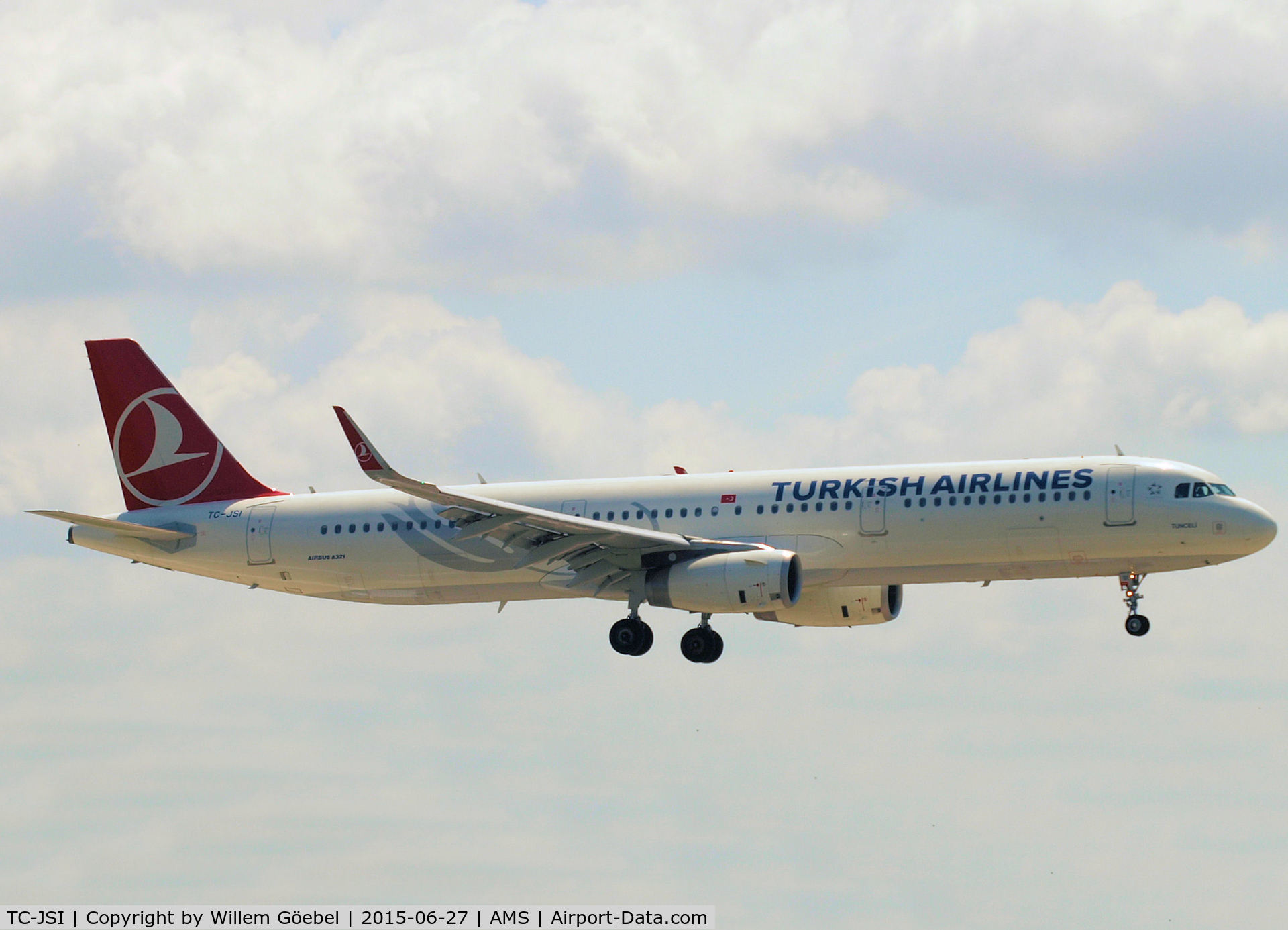 TC-JSI, 2013 Airbus A321-231 C/N 5584, Landing on runway 27 of Schiphol Airport