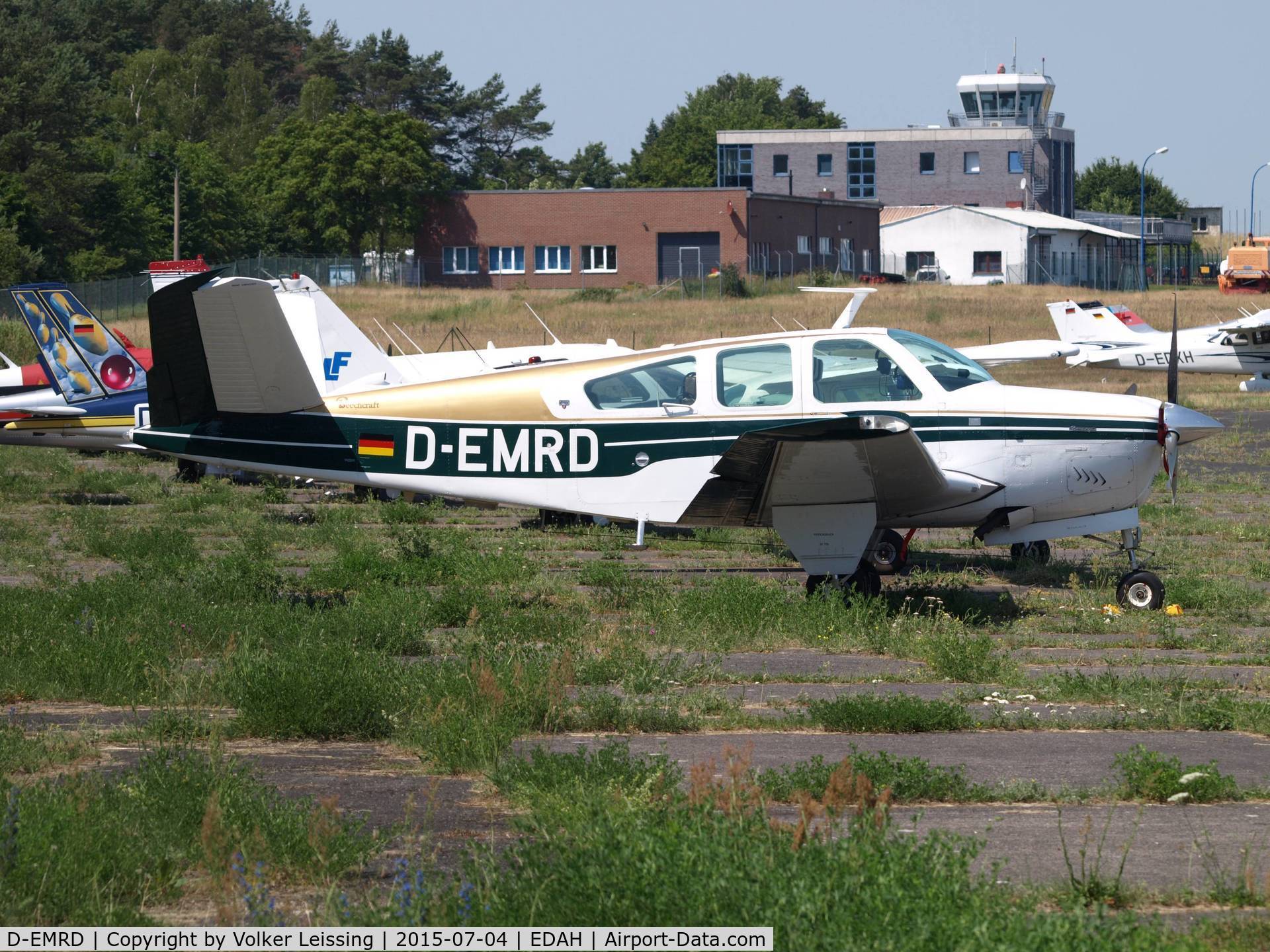 D-EMRD, 1978 Beech V35B Bonanza Bonanza C/N D-10138, parking