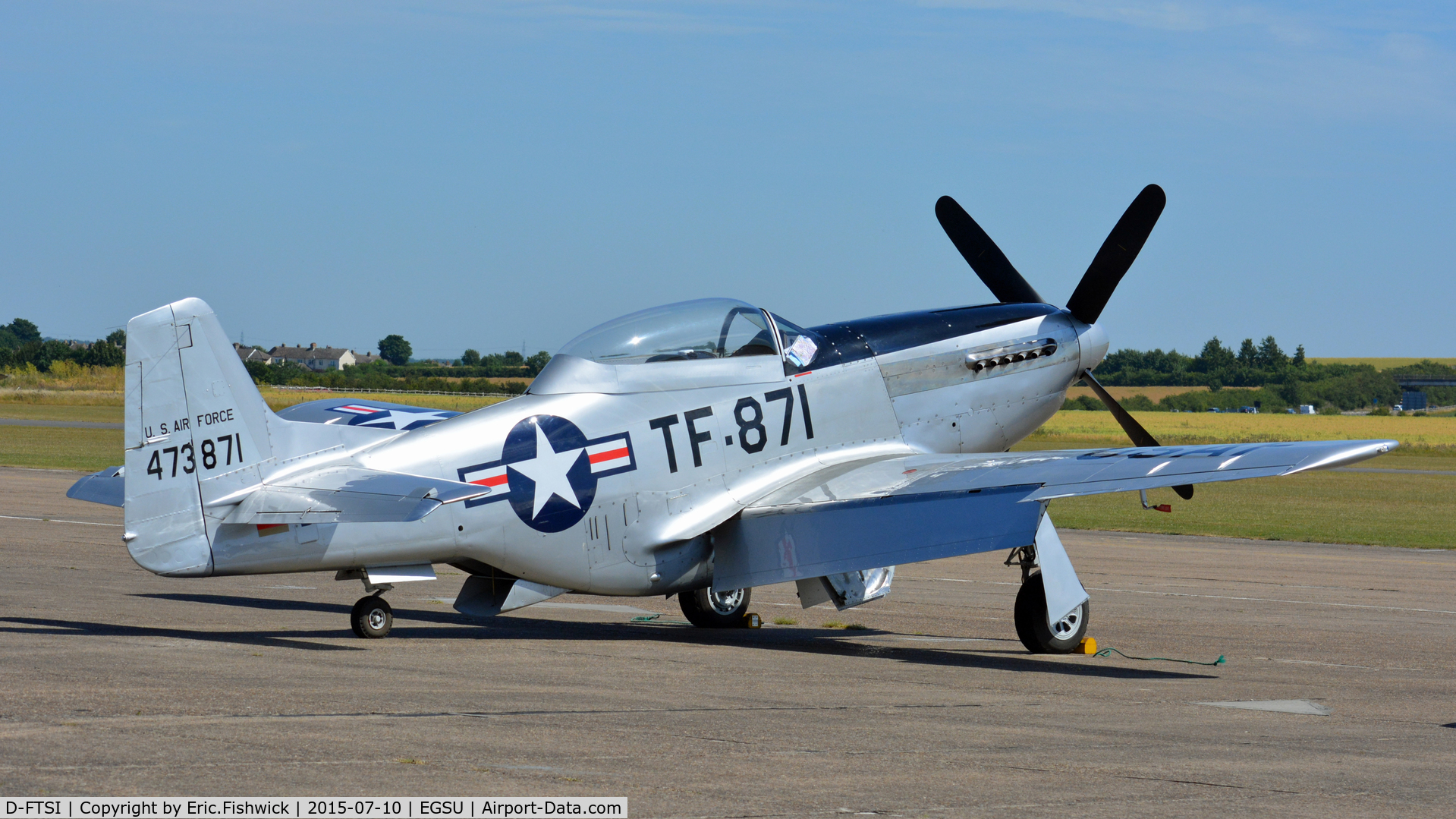 D-FTSI, North American TF-51D Mustang C/N 122-40411, 2. D-FTSI ready for The Flying Legends Air Show, July 2015.