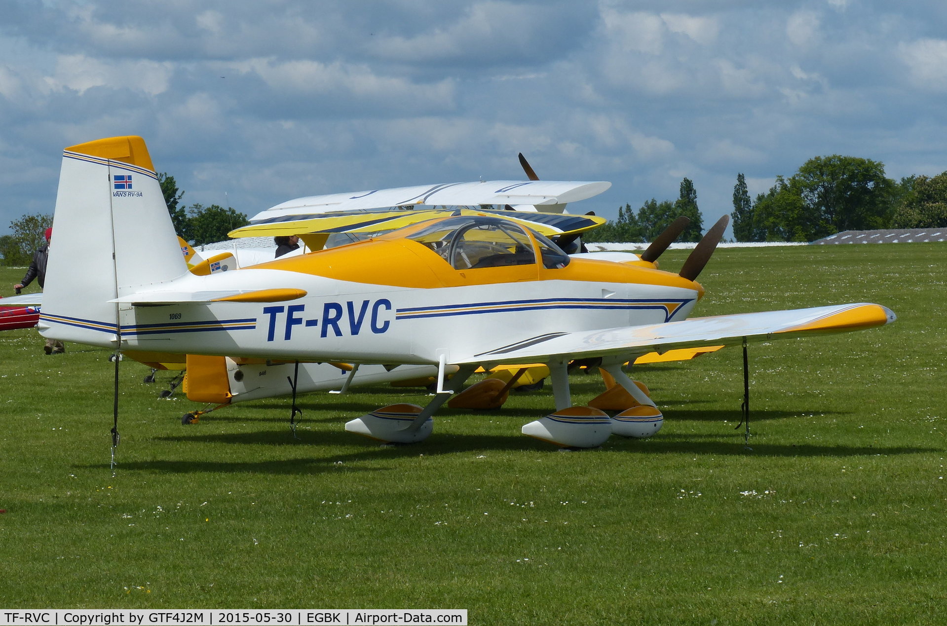 TF-RVC, Vans RV-9A C/N 90420, TF-RVC at Sywell 30.5.15