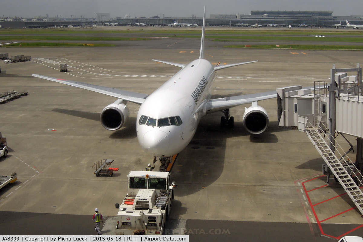 JA8399, 1994 Boeing 767-346 C/N 27313, At Haneda