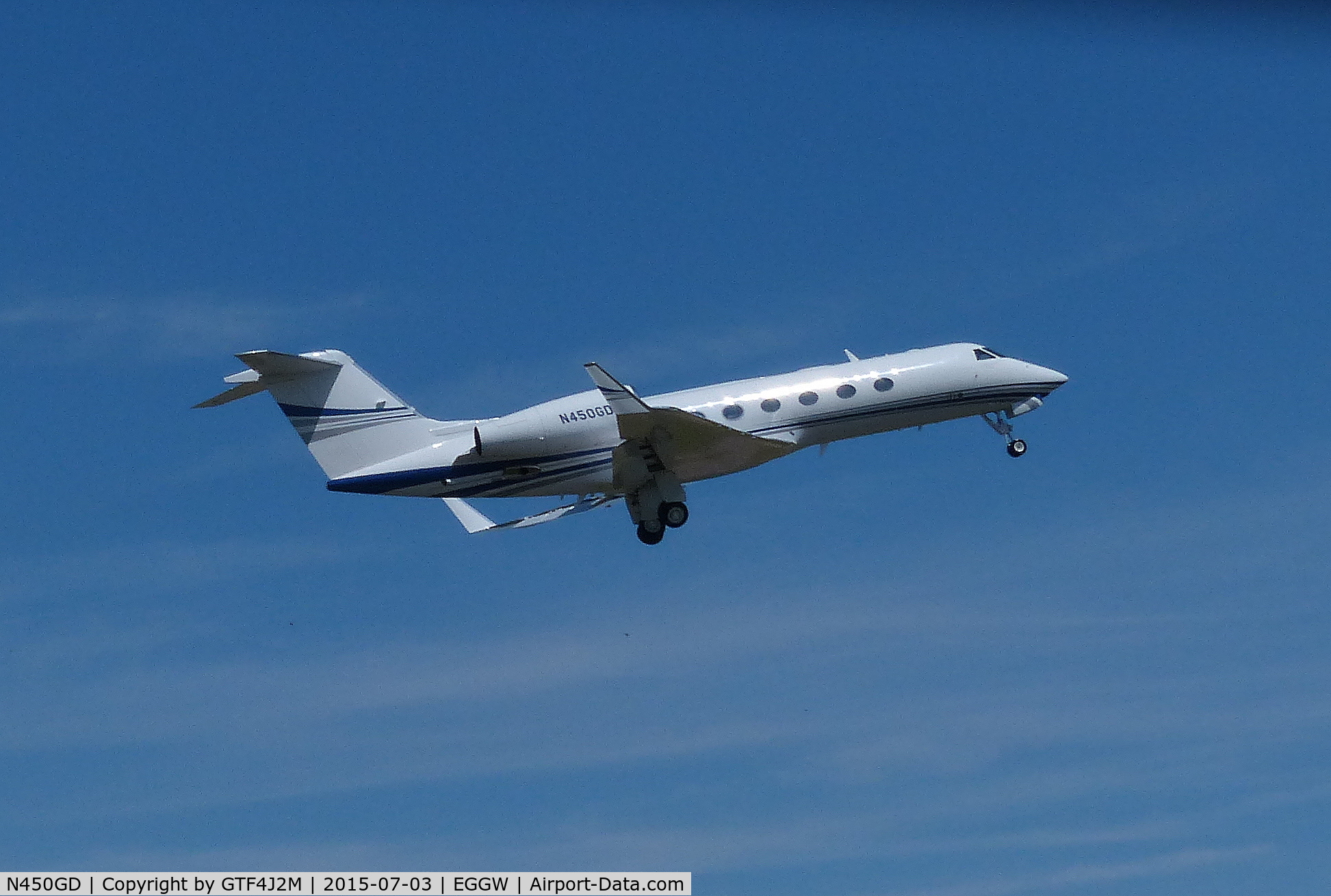 N450GD, 2014 Gulfstream Aerospace 450 C/N 4308, N450GD departing Luton 3.7.15