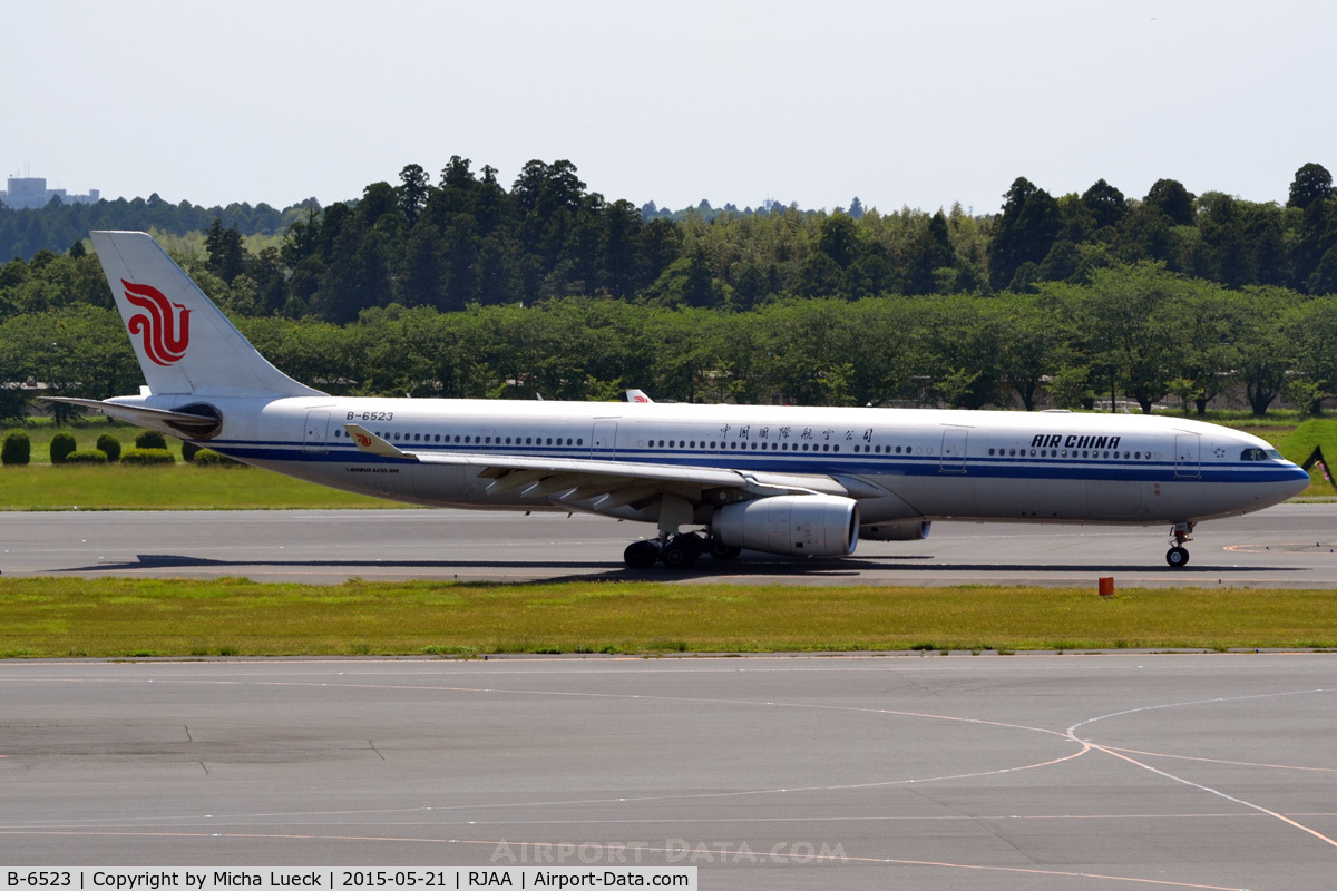 B-6523, 2010 Airbus A330-343X C/N 1187, At Narita