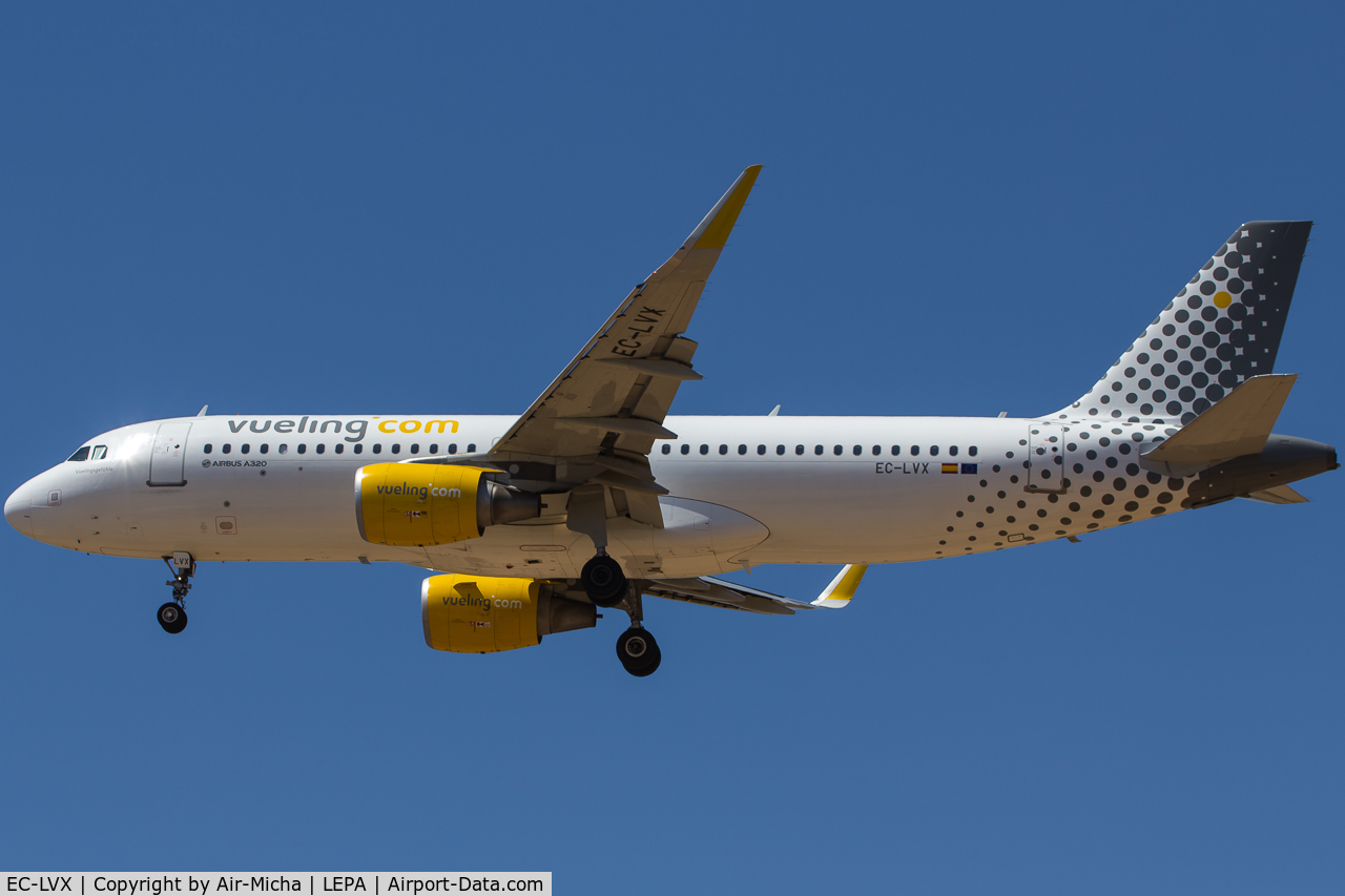 EC-LVX, 2013 Airbus A320-214 C/N 5673, Vueling Airlines