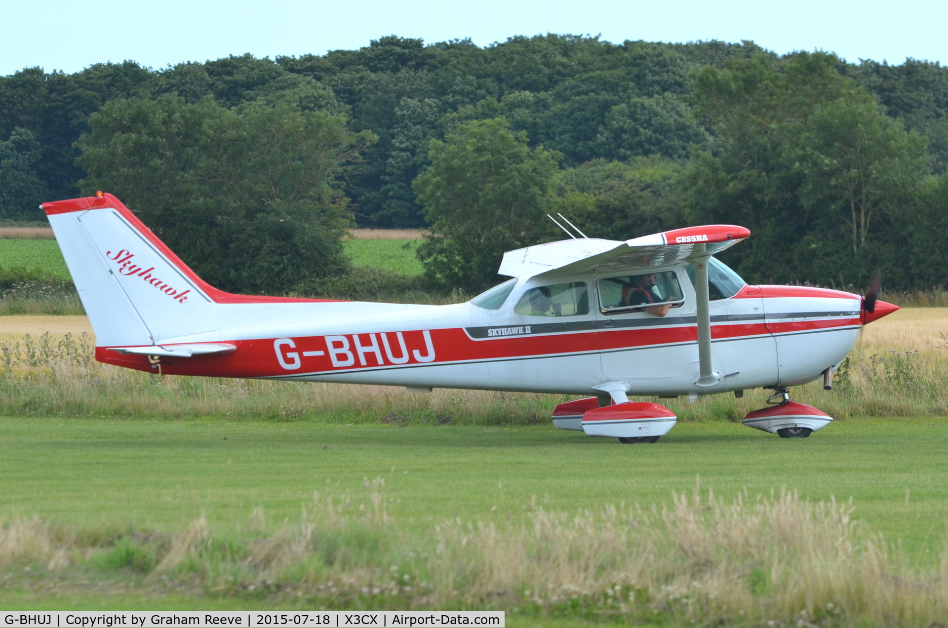 G-BHUJ, 1979 Cessna 172N Skyhawk II C/N 172-71932, Just landed at Northrepps.