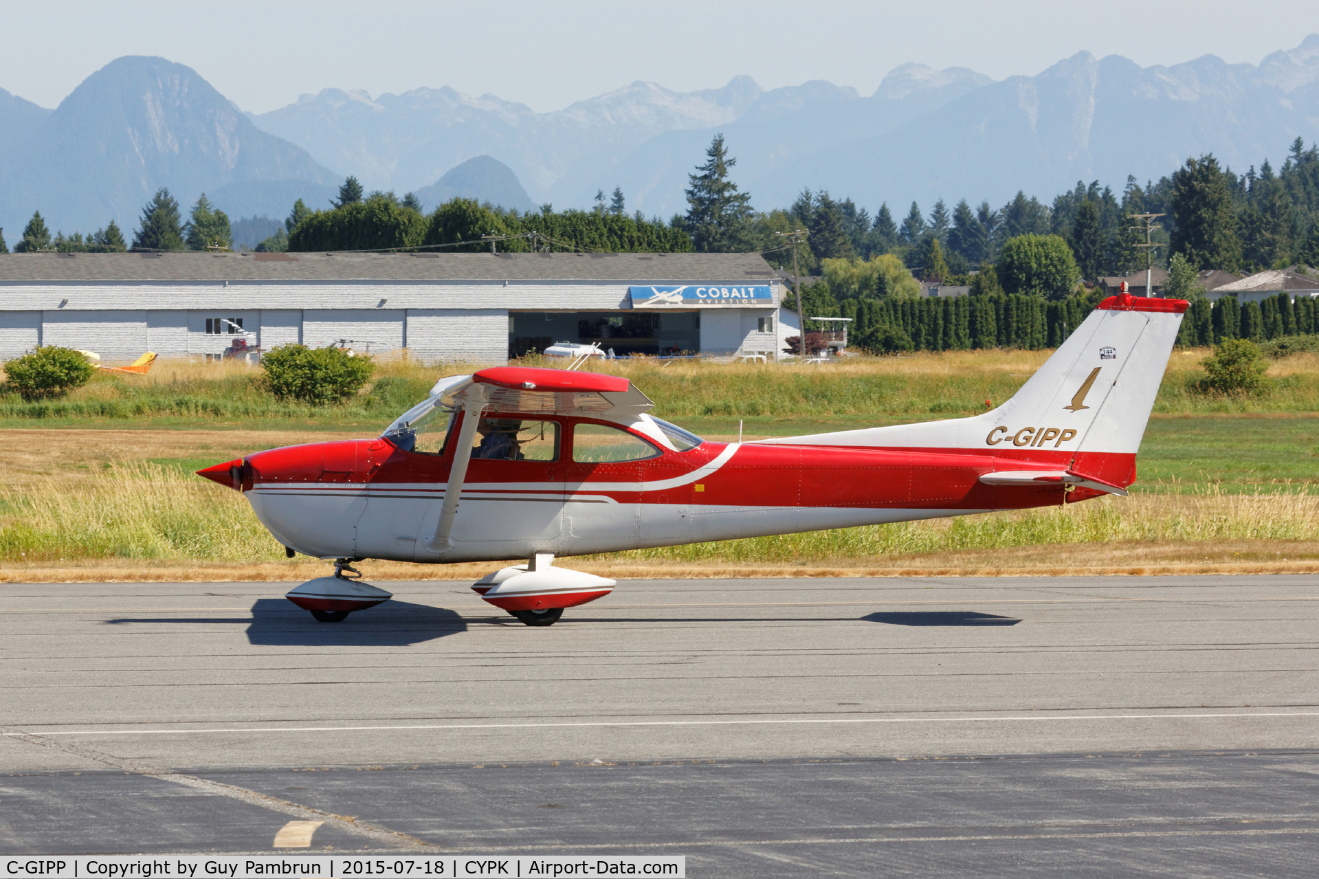 C-GIPP, 1966 Cessna 172G C/N 17254410, Taxiing