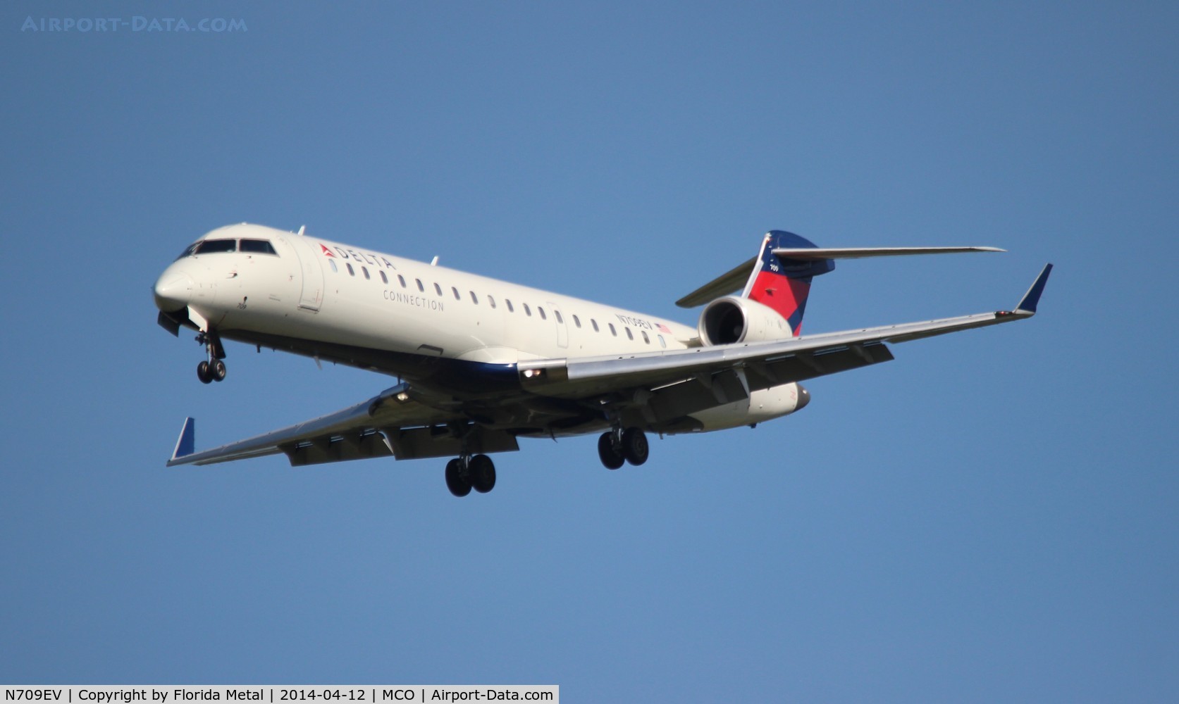 N709EV, 2002 Bombardier CRJ-701 (CL-600-2C10) Regional Jet C/N 10068, Delta Connection CRJ-700