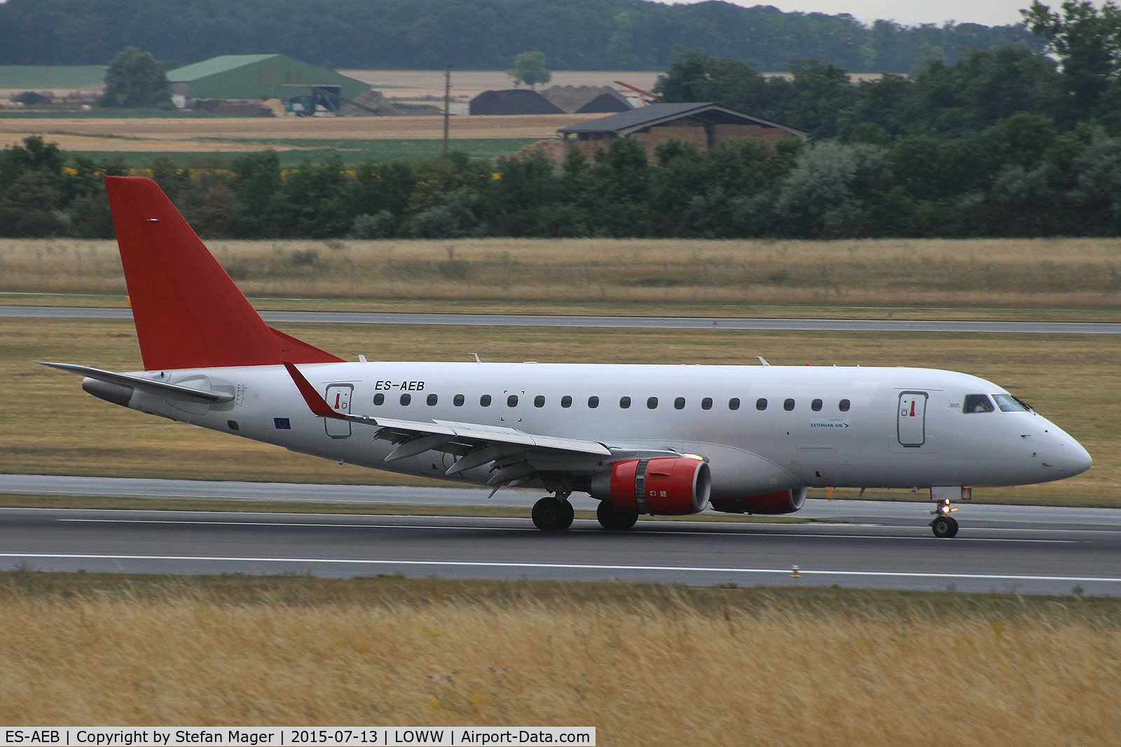 ES-AEB, 2005 Embraer 170LR (ERJ-170-100LR) C/N 17000106, Estonian Air ERJ-170LR @ VIE