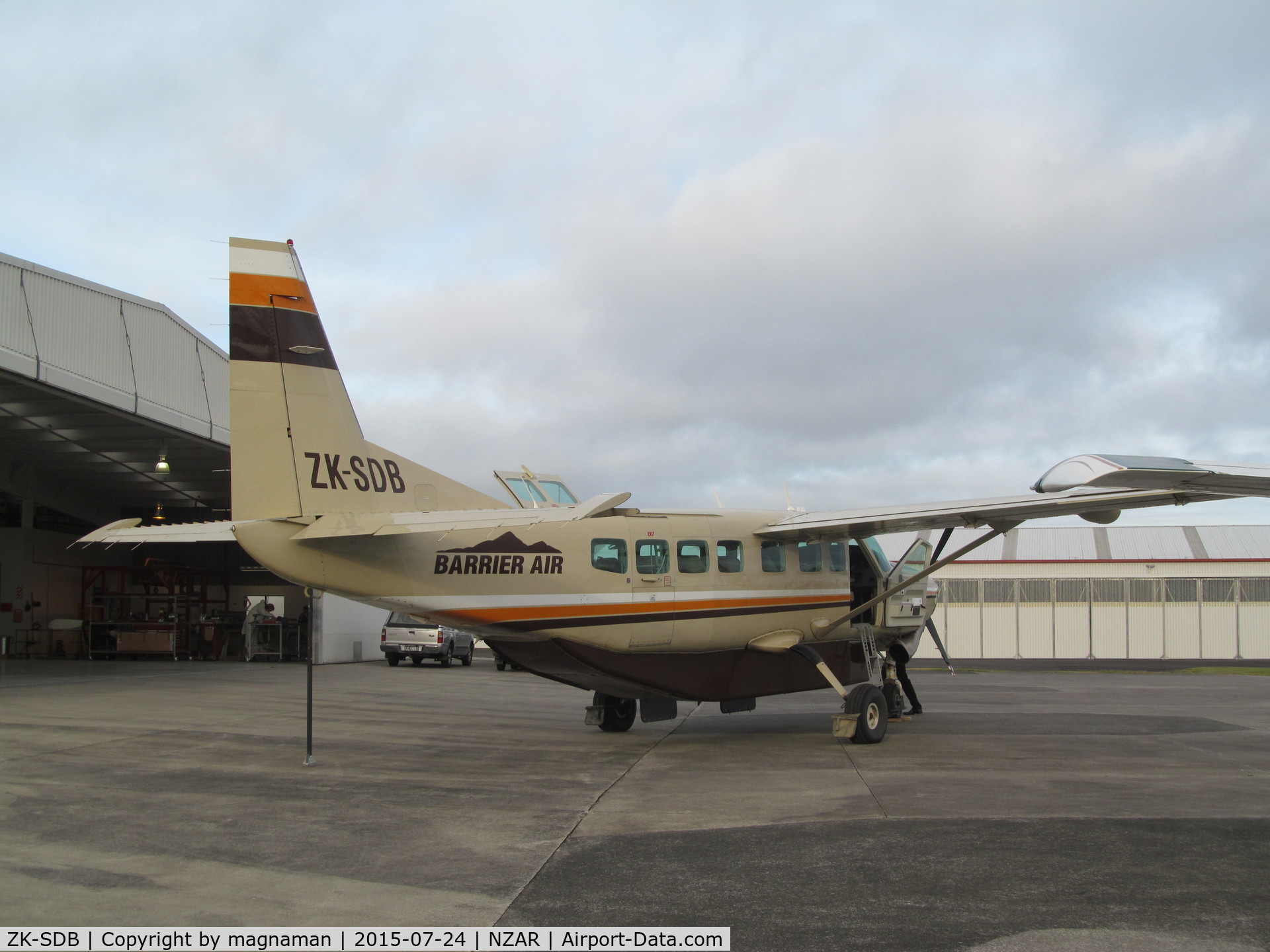 ZK-SDB, 2009 Cessna 208B Grand Caravan C/N 208B2089, Ex. N988BA delivered earlier this month. I think today is first delivery flight post check and re-registration to Great Barrier Airlines