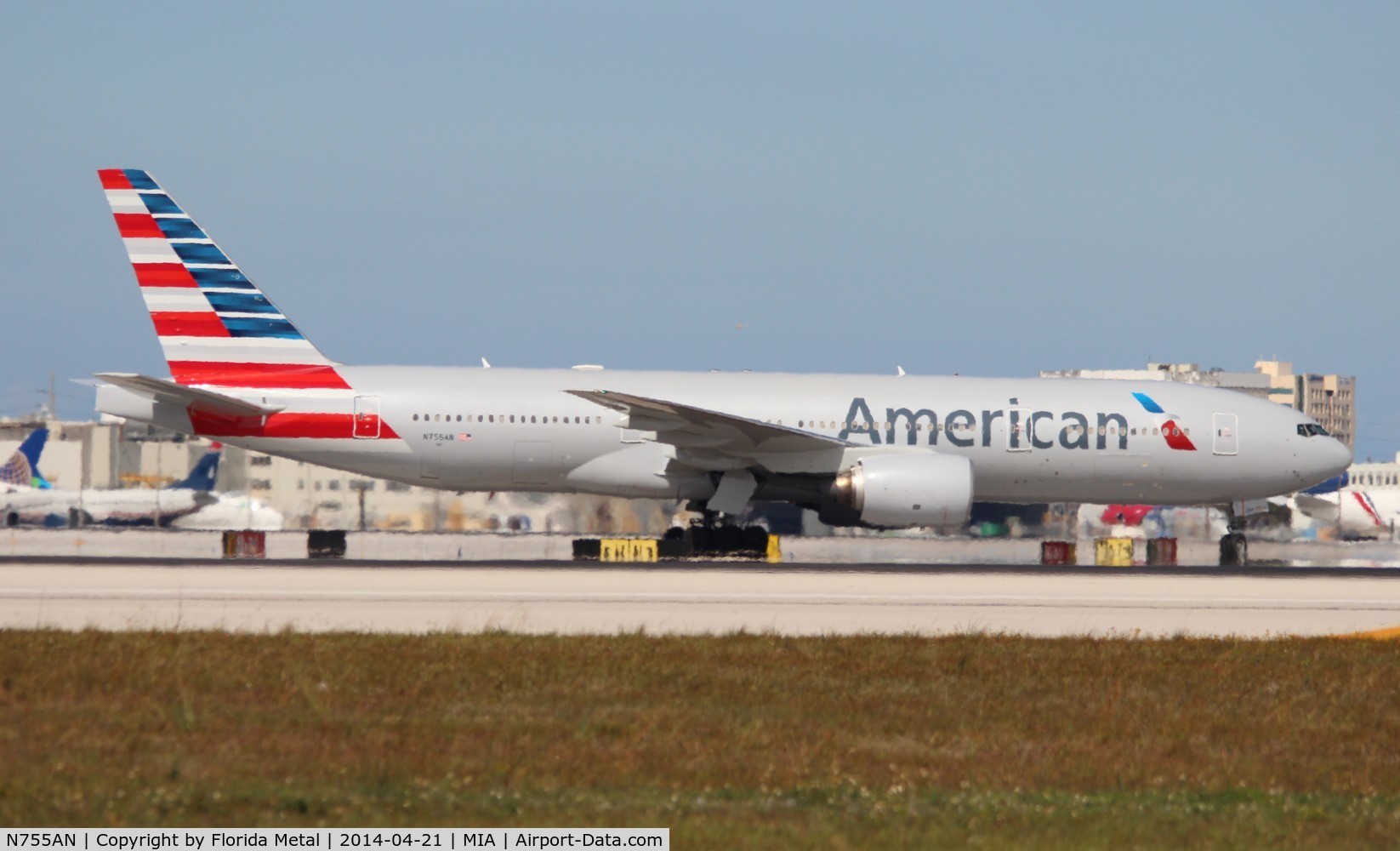 N755AN, 2001 Boeing 777-223 C/N 30263, American