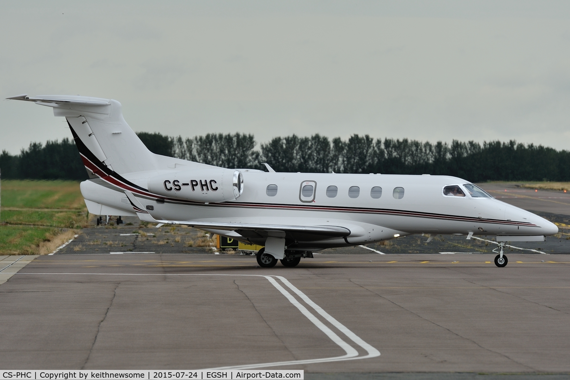 CS-PHC, 2014 Embraer EMB-505 Phenom 300 C/N 50500214, Nice Visitor.