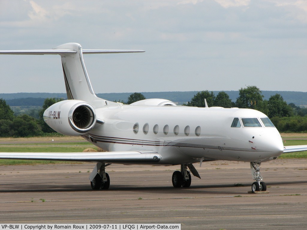 VP-BLW, 2006 Gulfstream Aerospace GV-SP (G550) C/N 5129, Parked