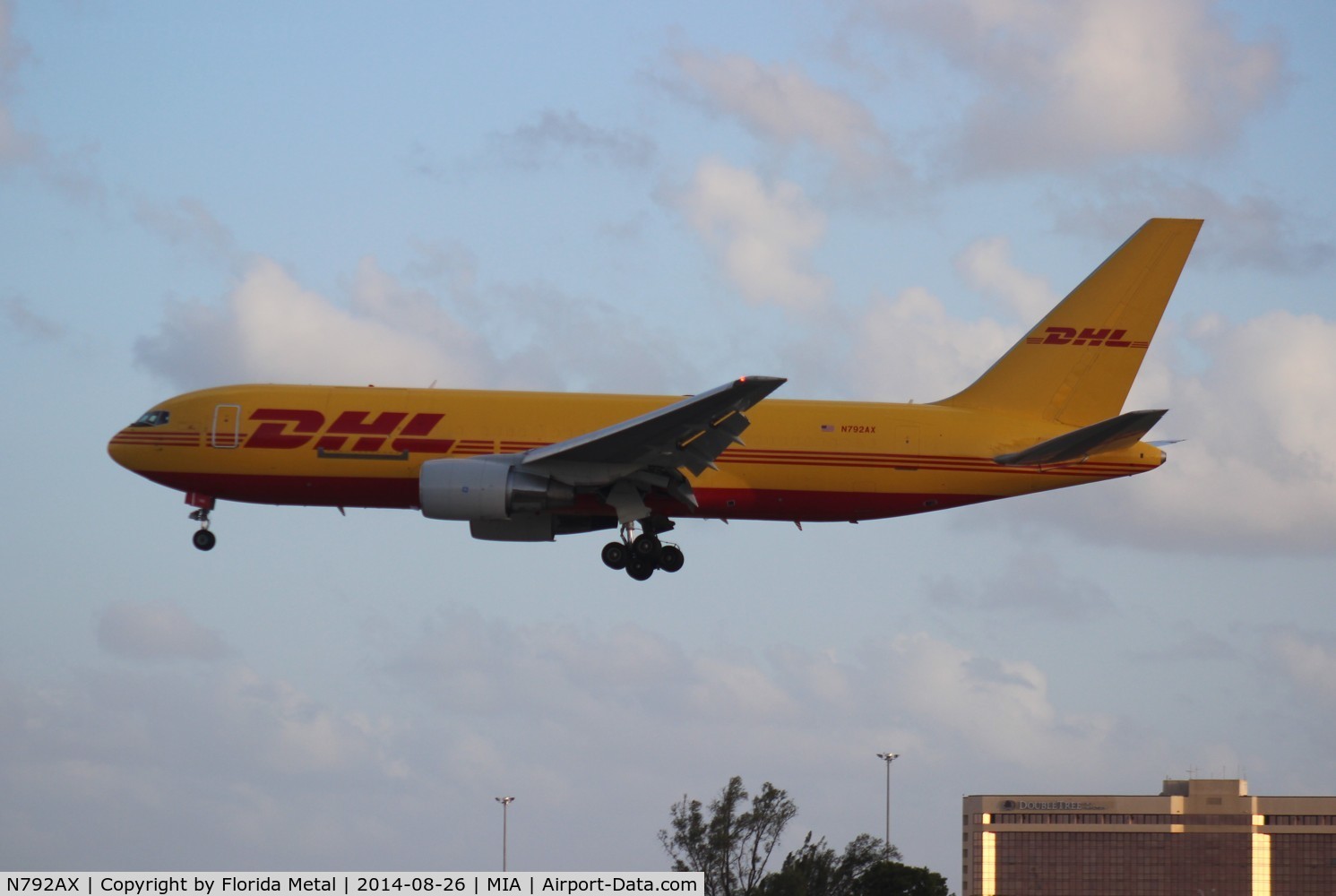 N792AX, 1986 Boeing 767-281 C/N 23142, DHL 767-200