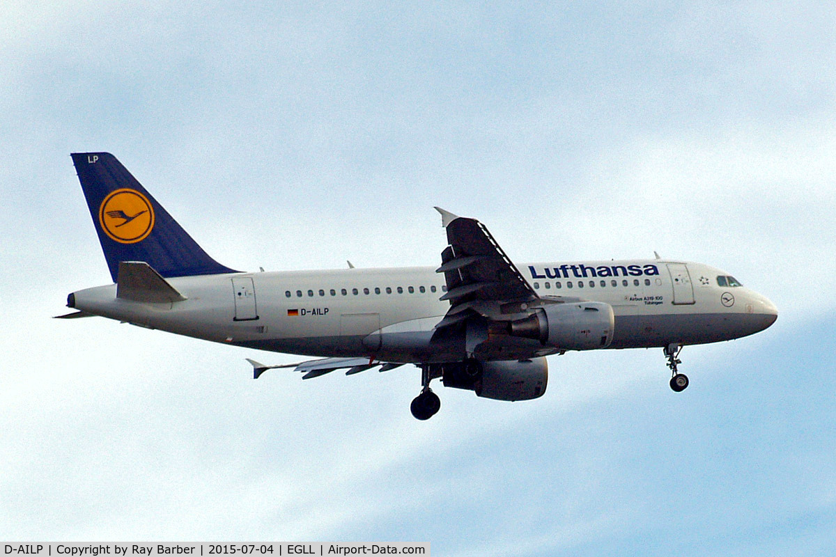 D-AILP, 1997 Airbus A319-114 C/N 717, Airbus A319-114 [0717] (Lufthansa) Home~G 04/07/2015. On approach 27L.