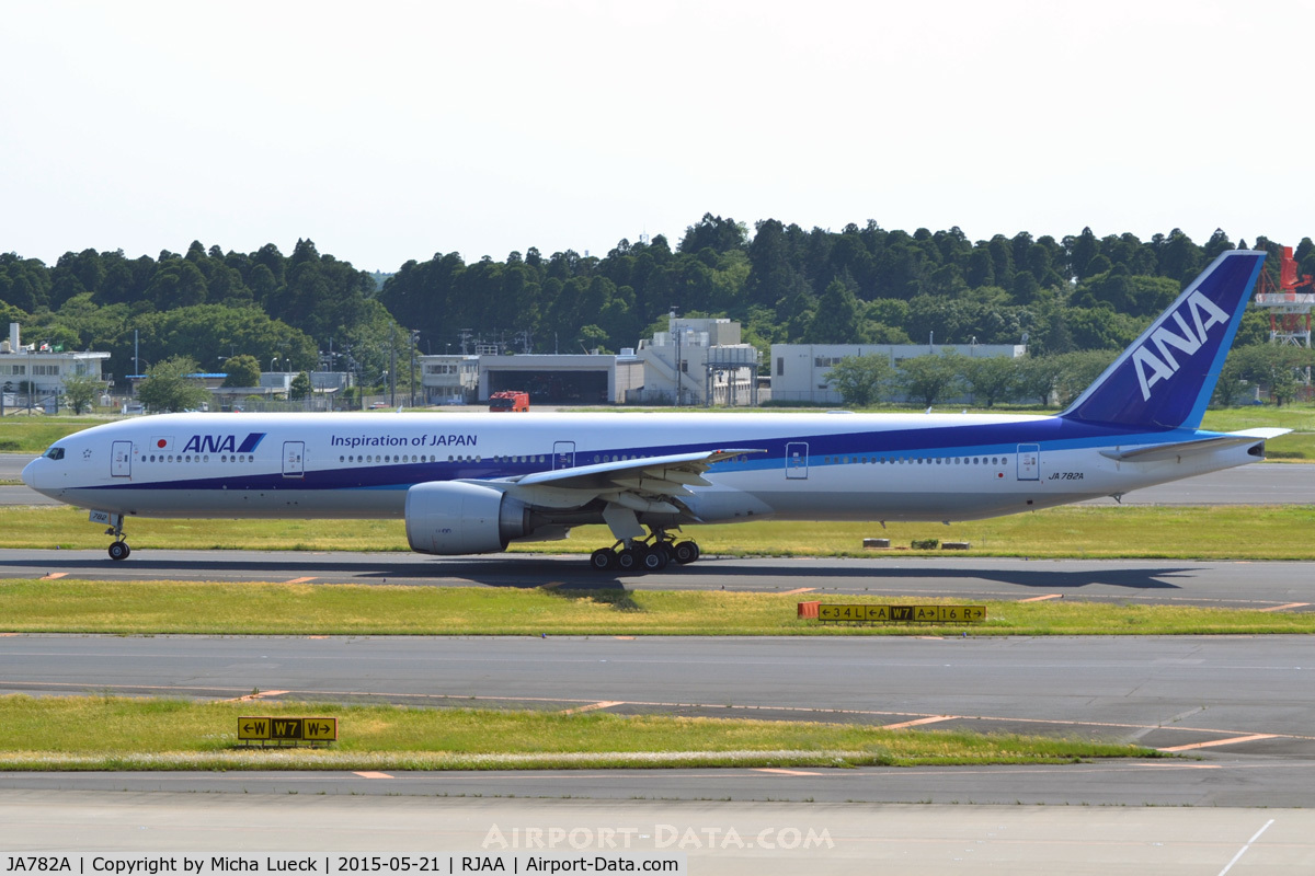 JA782A, 2007 Boeing 777-381/ER C/N 33416/691, At Narita