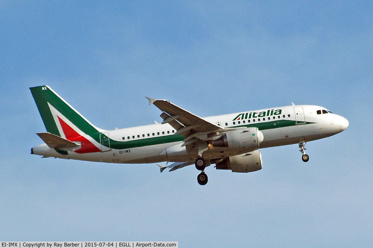 EI-IMX, 2012 Airbus A319-111 C/N 5424, Airbus A319-111 [5424] (Alitalia) Home~G 04/07/2015. On approach 27L.
