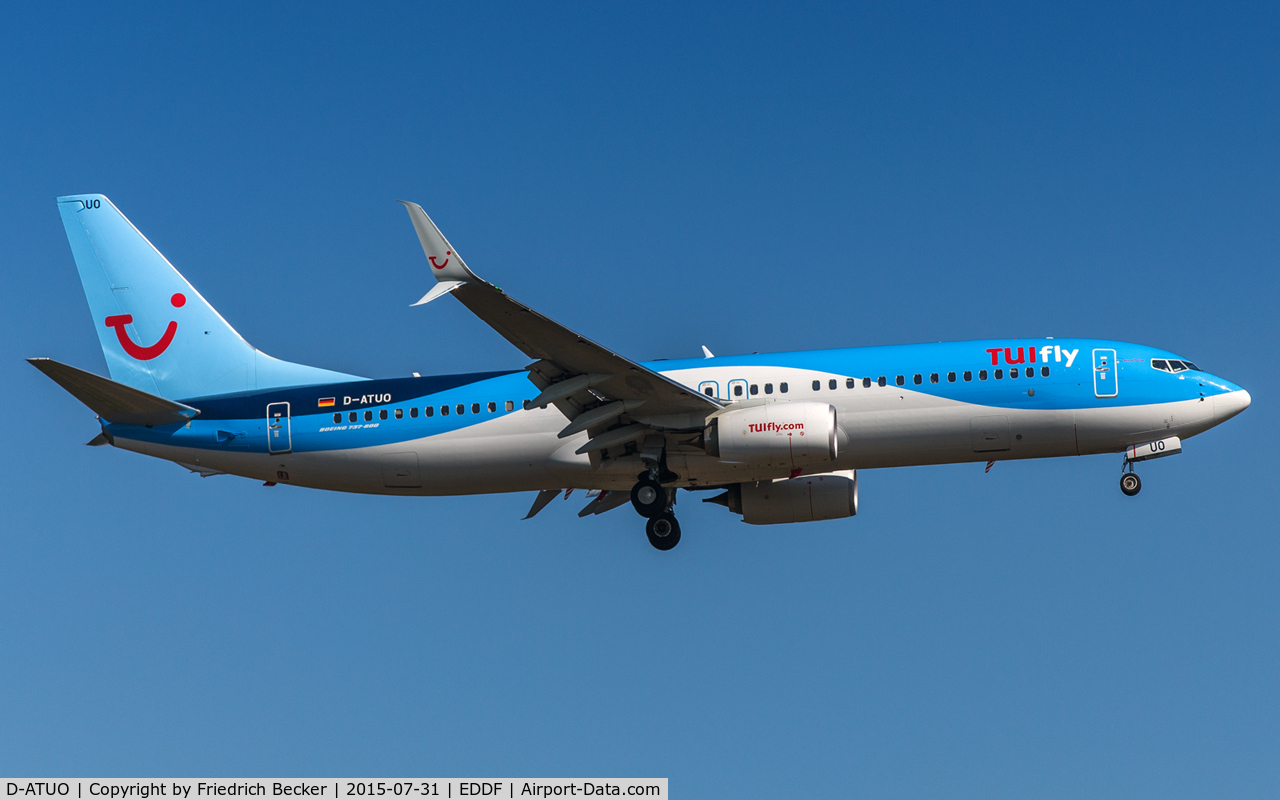 D-ATUO, 2015 Boeing 737-8K2 C/N 41661, on final RW07R
