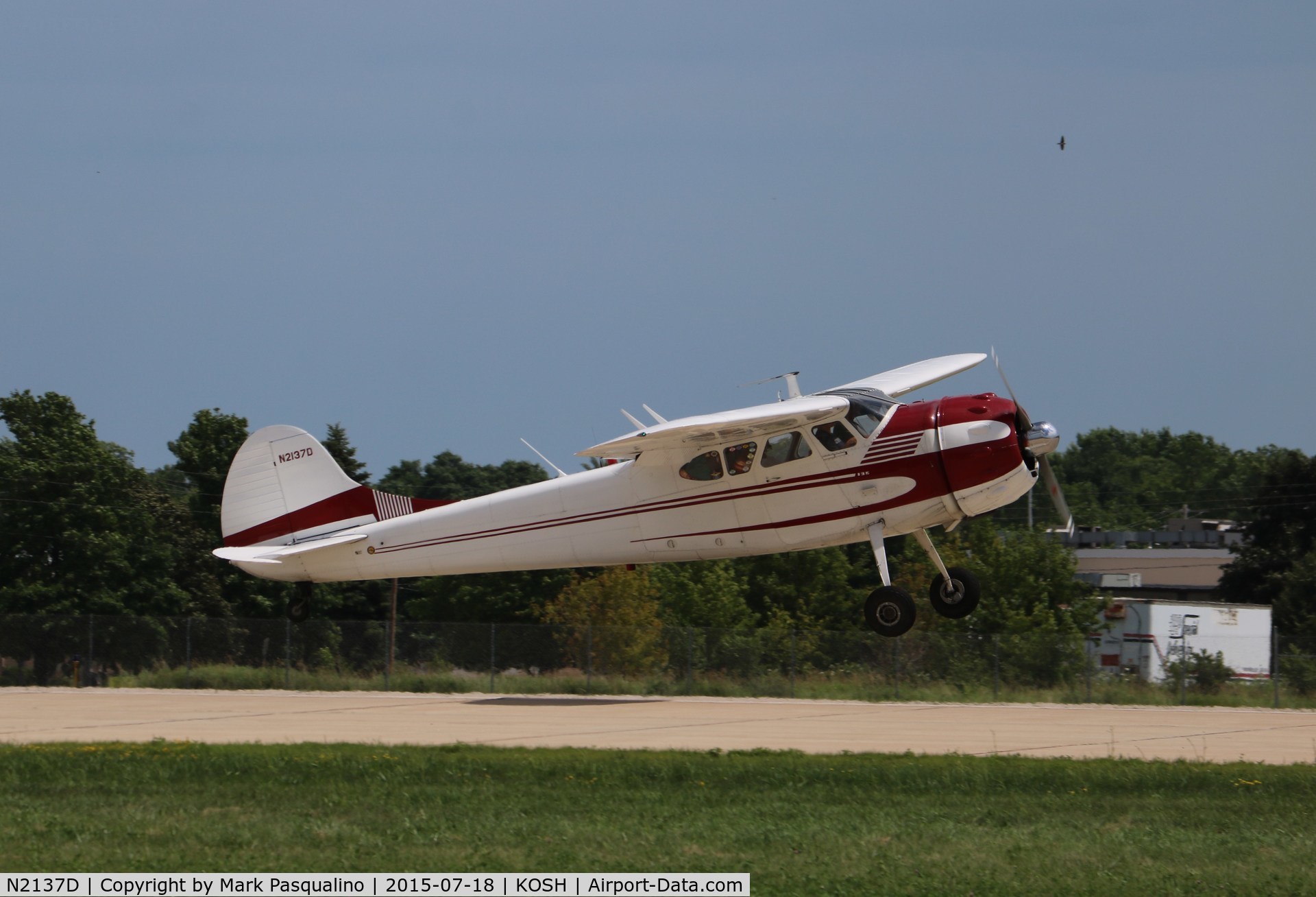 N2137D, 1952 Cessna 195B Businessliner C/N 7905, Cessna 195B