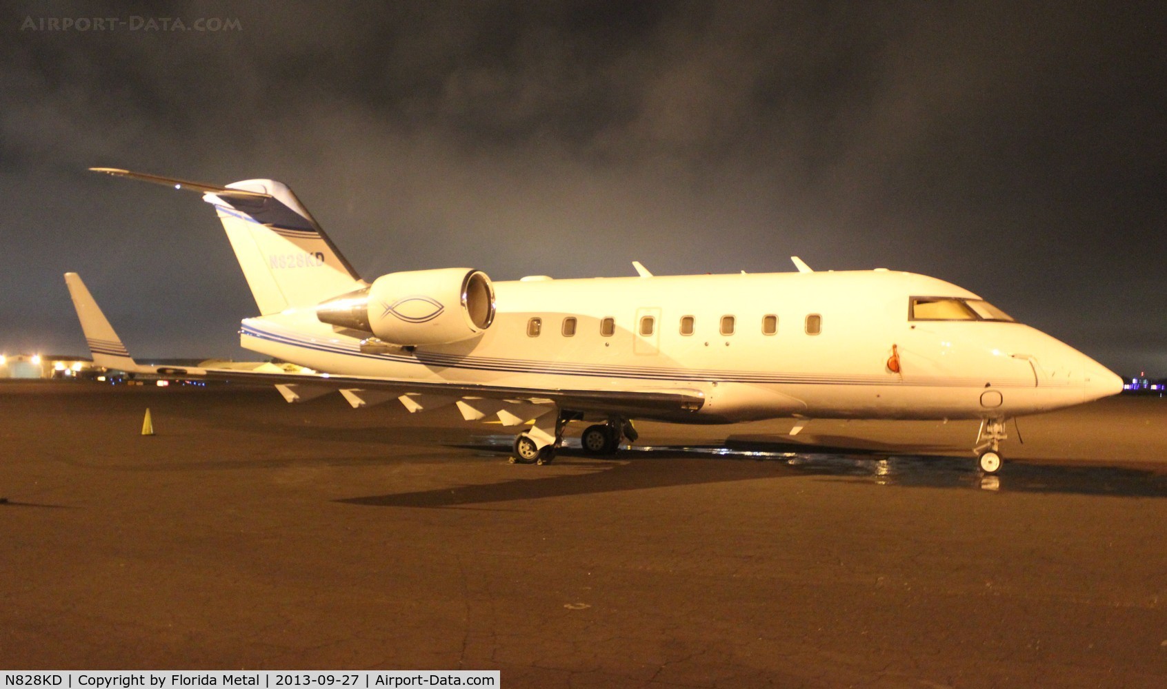 N828KD, 2004 Bombardier Challenger 604 (CL-600-2B16) C/N 5584, Challenger 604