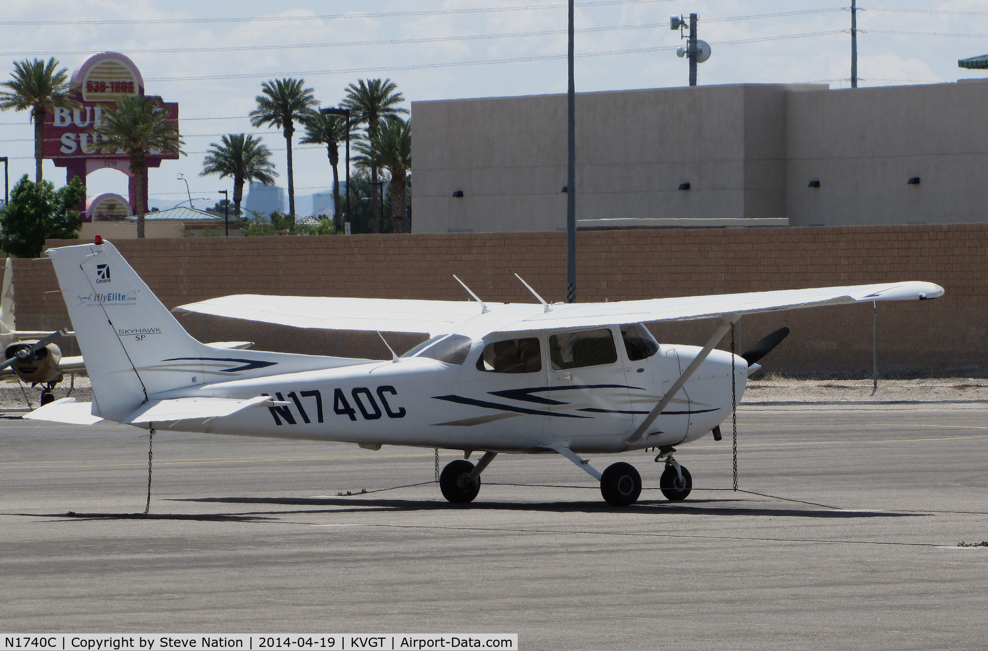 N1740C, 2007 Cessna 172S C/N 172S10610, Elite Flight Training & Management 2007 Cessna 172S @ North Las Vegas Airport, NV home base