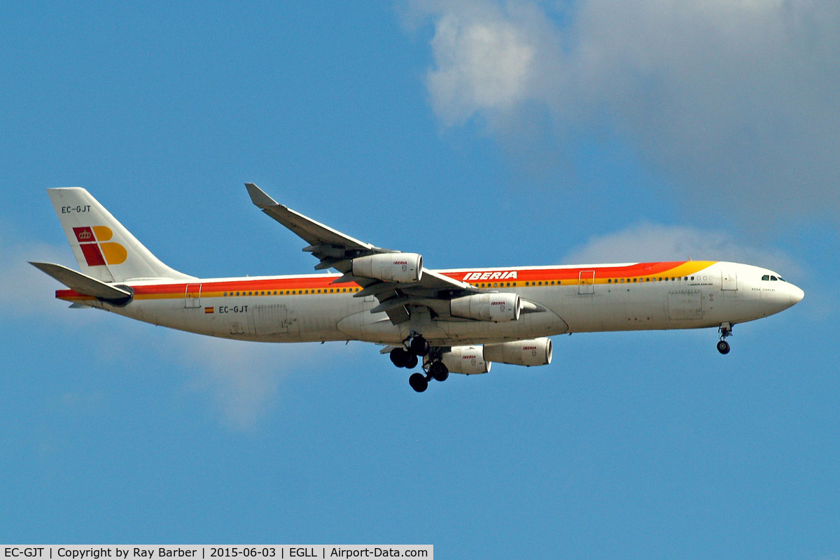 EC-GJT, 1996 Airbus A340-313 C/N 145, Airbus A340-313 [145] (Iberia) Home~G 03/06/2015. On approach 27L.