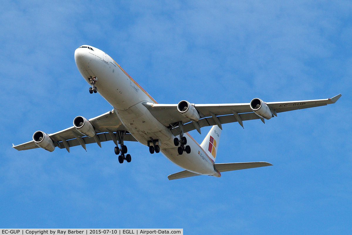 EC-GUP, 1998 Airbus A340-313X C/N 217, Airbus A340-313X [217] (Iberia) Home~G 10/07/2015. On approach 27R.
