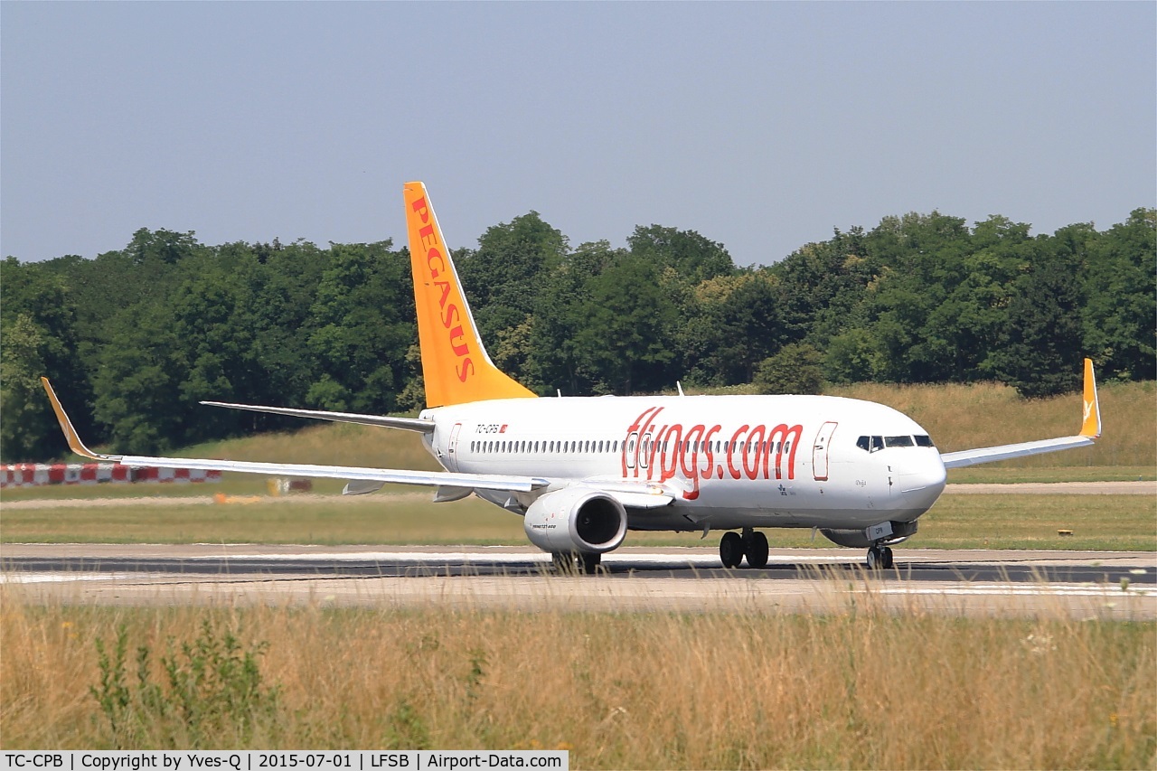 TC-CPB, 2012 Boeing 737-82R C/N 38177, Boeing 737-82R, Take off rwy 15, Bâle-Mulhouse-Fribourg airport (LFSB-BSL)
