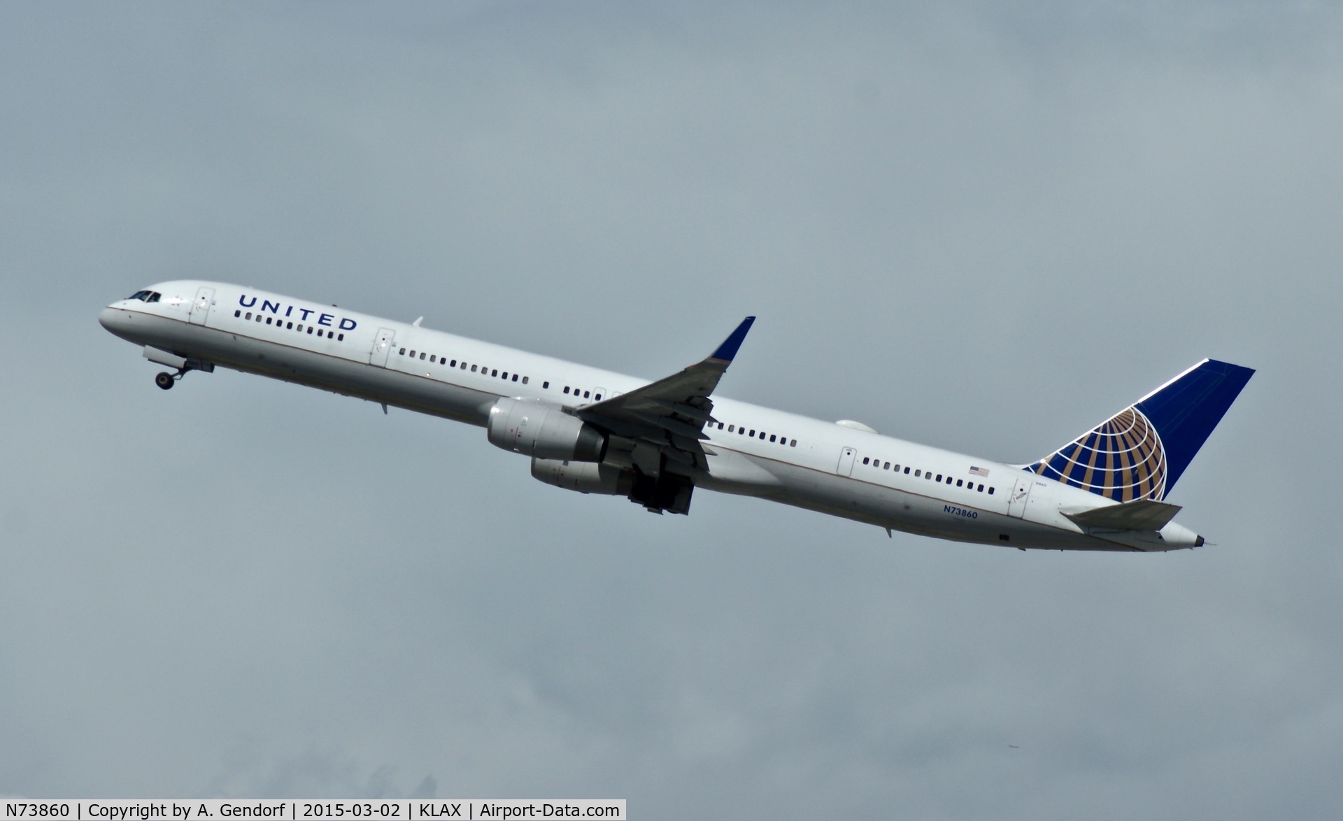 N73860, 2001 Boeing 757-33N C/N 32584, United, is here taking off at Los Angeles Int'l(KLAX)