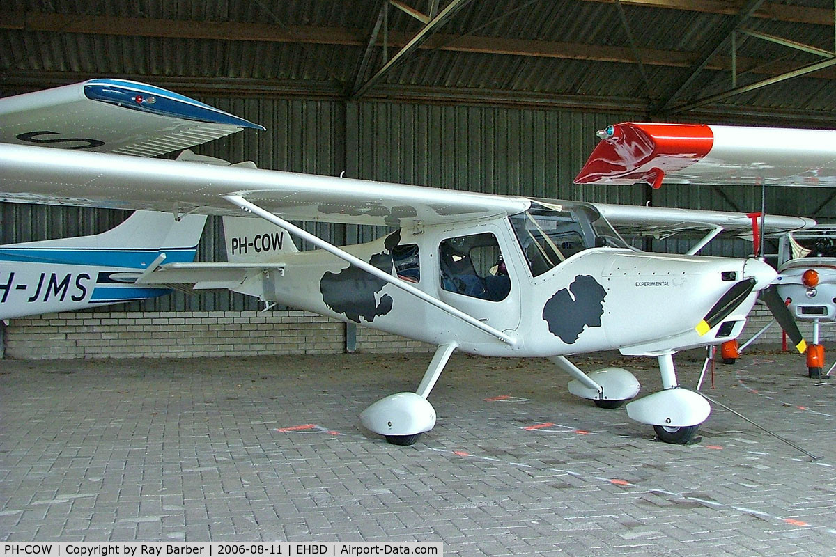 PH-COW, Ultravia Pelican PL C/N 649, Ultravia Aero Pelican UL [649] Budel-Kempen~PH 11/08/2006