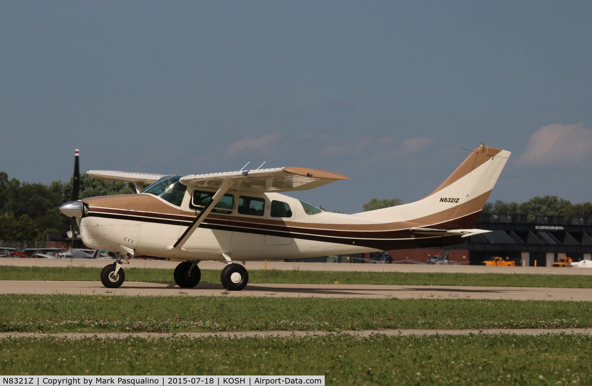 N8321Z, 1963 Cessna 210-5 (205) C/N 205-0321, Cessna 205