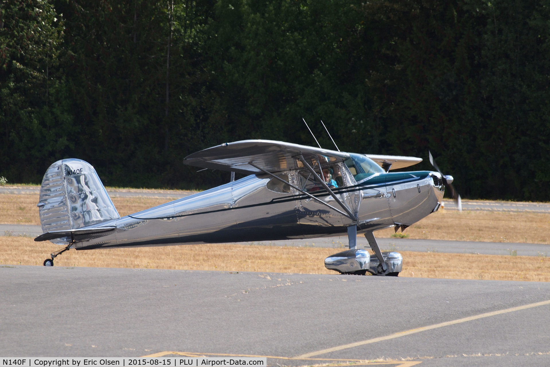 N140F, 1946 Cessna 140 C/N 9179, Cessna 140 taxing in for Cubs and Classics at Thun Field.