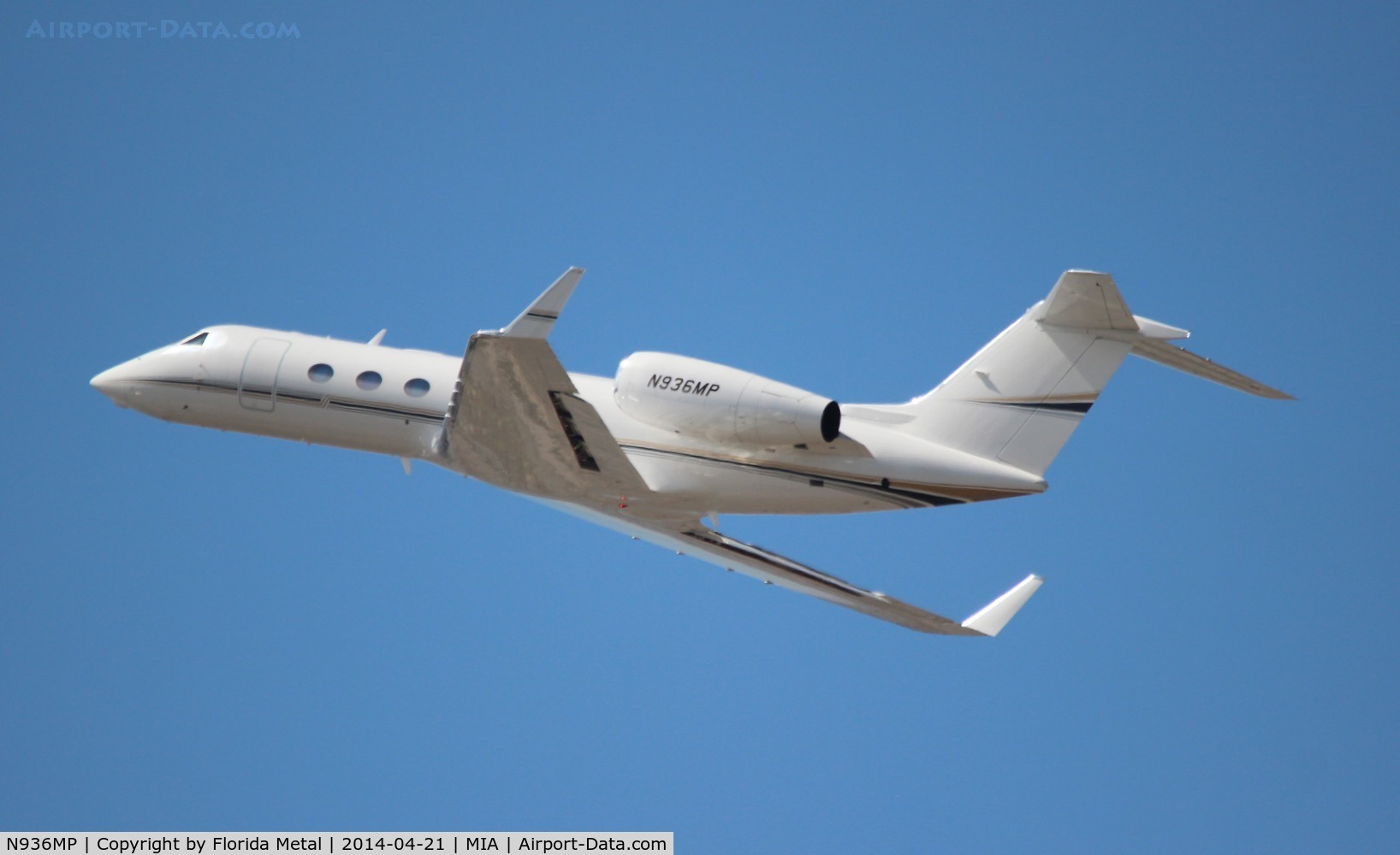 N936MP, 2009 Gulfstream Aerospace GIV-X (G450) C/N 4173, Gulfstream G450