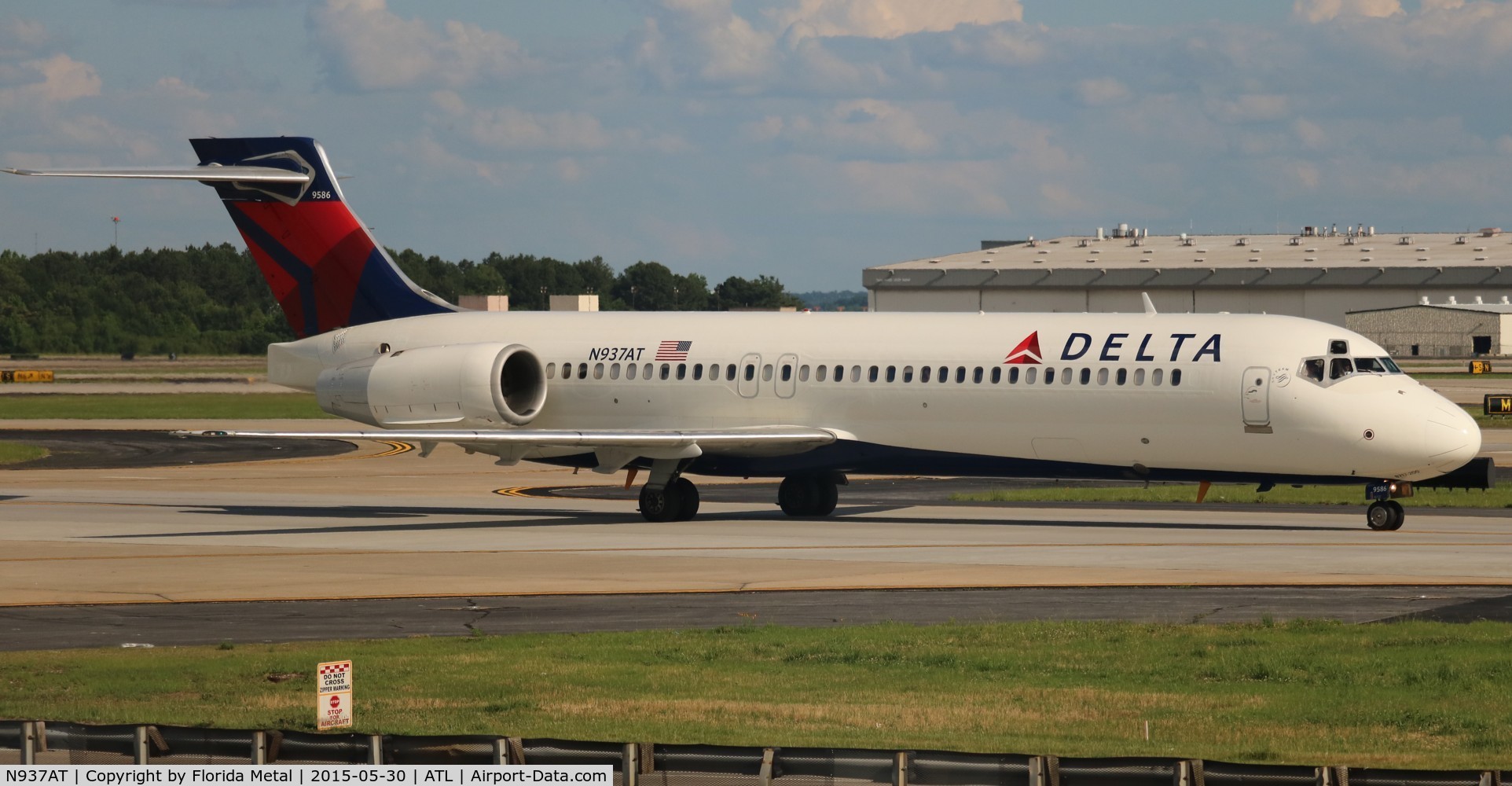 N937AT, 2001 Boeing 717-200 C/N 55091, Delta