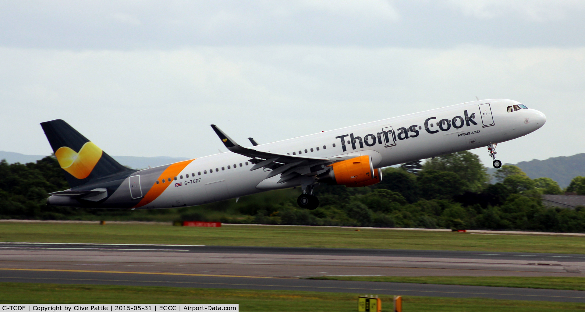 G-TCDF, 2014 Airbus A321-211 C/N 6114, In action at Manchester EGCC