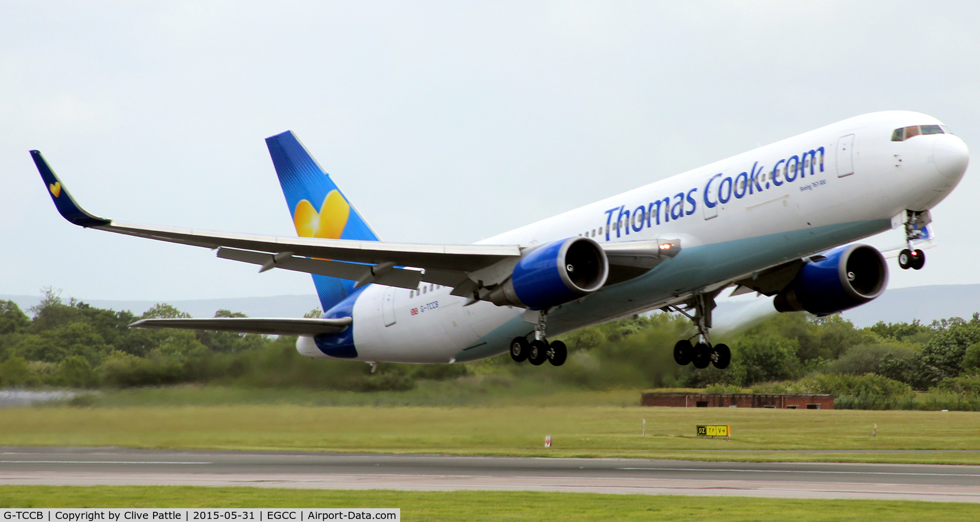 G-TCCB, 1997 Boeing 767-31K C/N 28865, Thomas Cook in action at Manchester EGCC