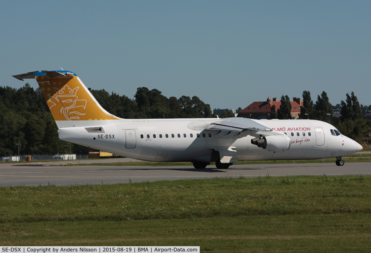 SE-DSX, 1994 British Aerospace Avro 146-RJ100 C/N E3255, Hybrid colours before new corporate identity.