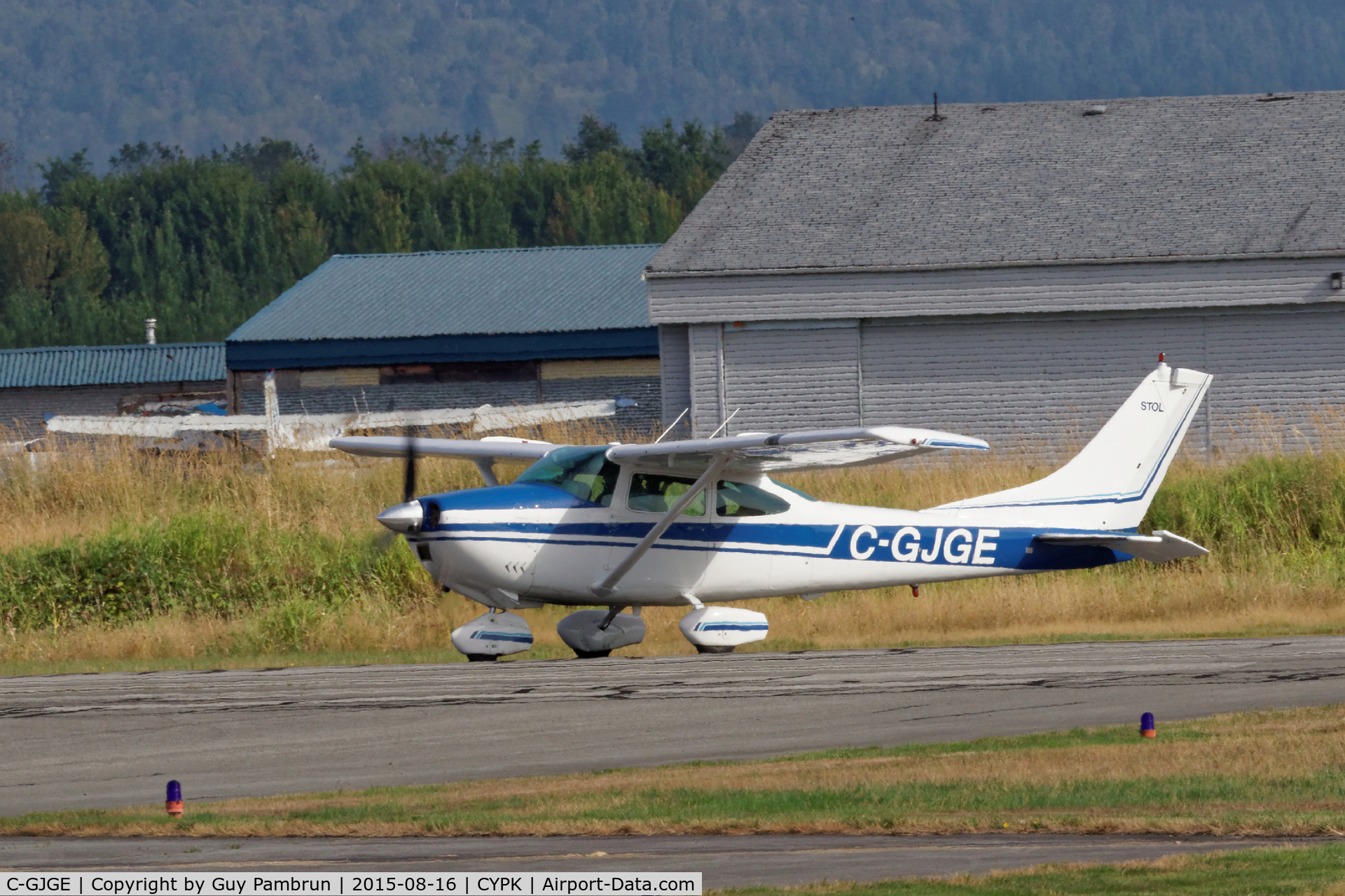C-GJGE, 1966 Cessna 182J Skylane C/N 18257625, Ready to depart