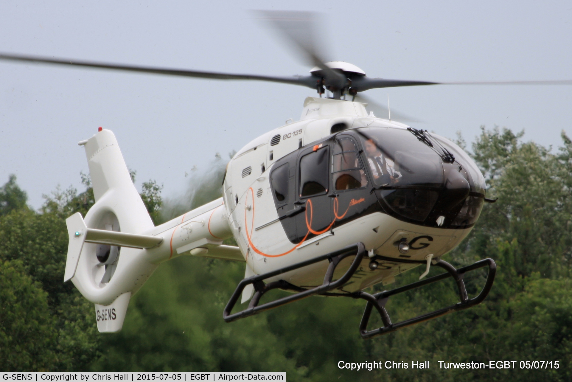 G-SENS, 2009 Eurocopter EC-135T-2+ C/N 0833, ferrying race fans to the British F1 Grand Prix at Silverstone