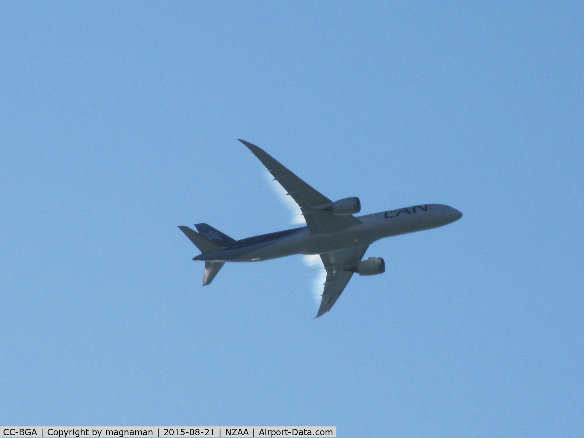 CC-BGA, 2014 Boeing 787-9 Dreamliner C/N 35317, overhead mellons bay on way into AKL