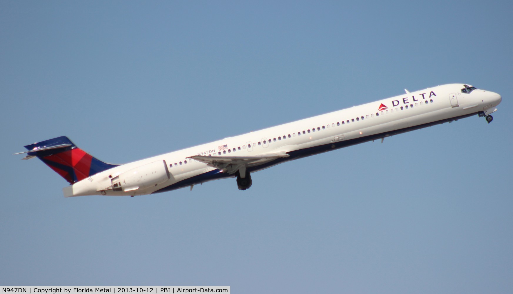 N947DN, 1996 McDonnell Douglas MD-90-30 C/N 53355, Delta