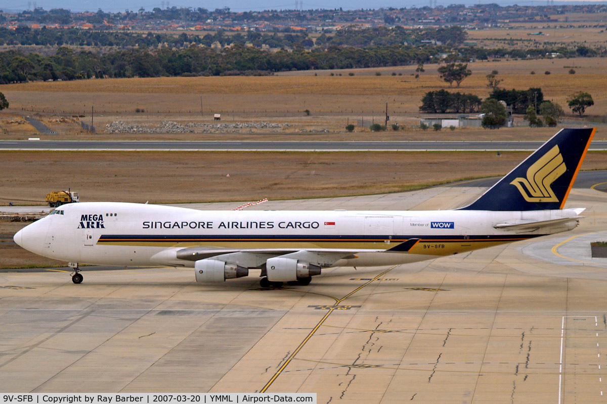 9V-SFB, 1994 Boeing 747-412F/SCD C/N 26561, Boeing 747-412F [26561] (Singapore Airlines Cargo) Melbourne-International~VH 20/03/2007