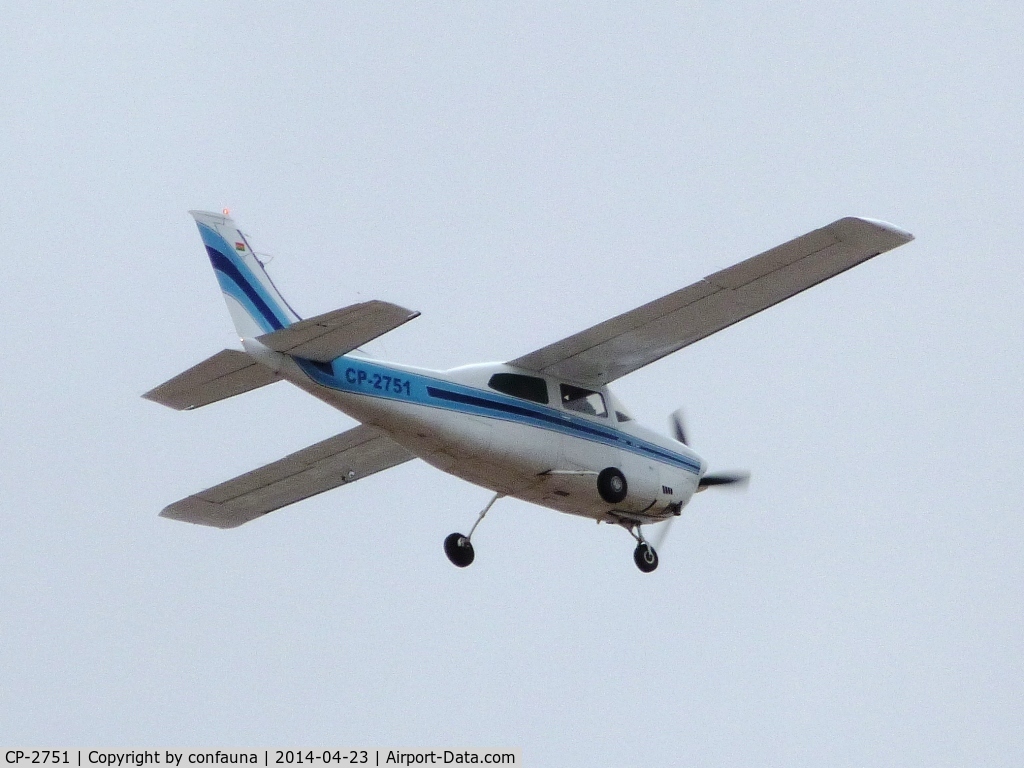 CP-2751, Cessna T210L Turbo Centurion C/N 21059696, Arriving to El Trompillo