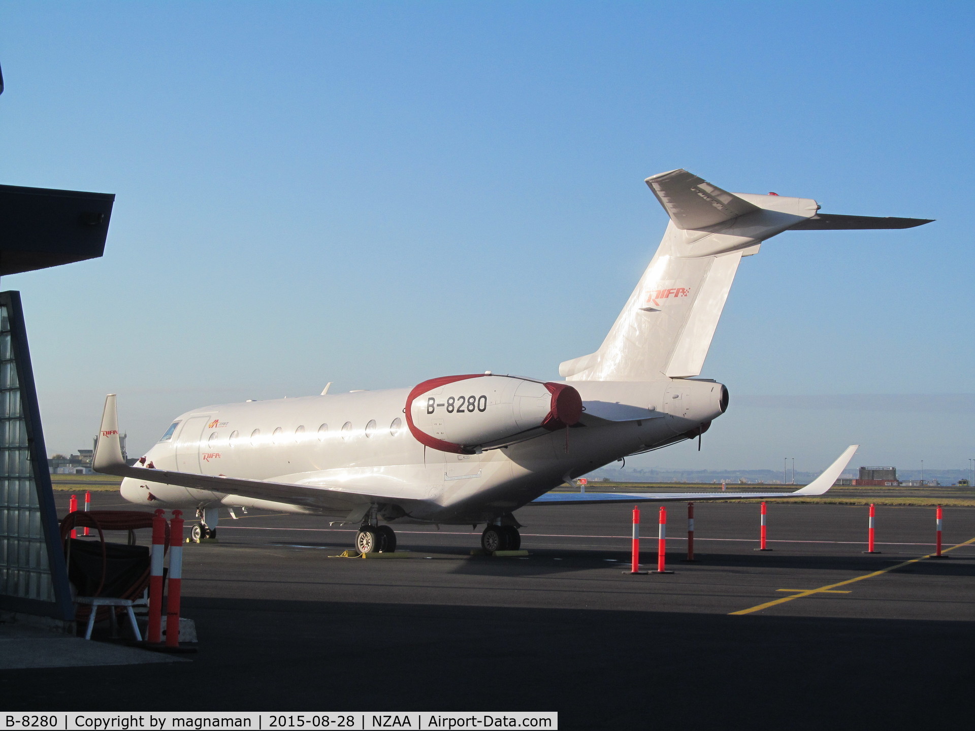 B-8280, 2013 Israel Aircraft Industries Gulfstream G280 C/N 2030, In sunshine today - now left for Christchurch