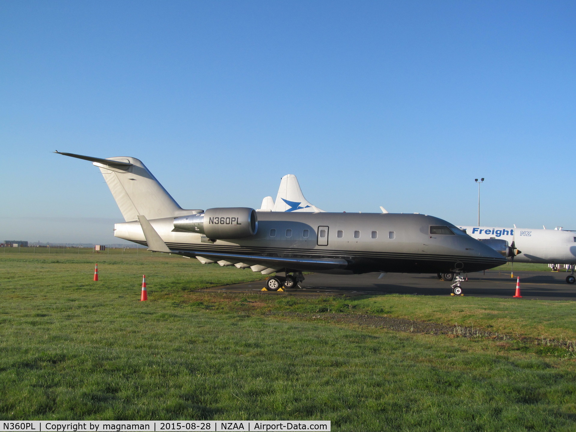 N360PL, 1996 Canadair Challenger 604 (CL-600-2B16) C/N 5303, nice sunny late winter morn!!!