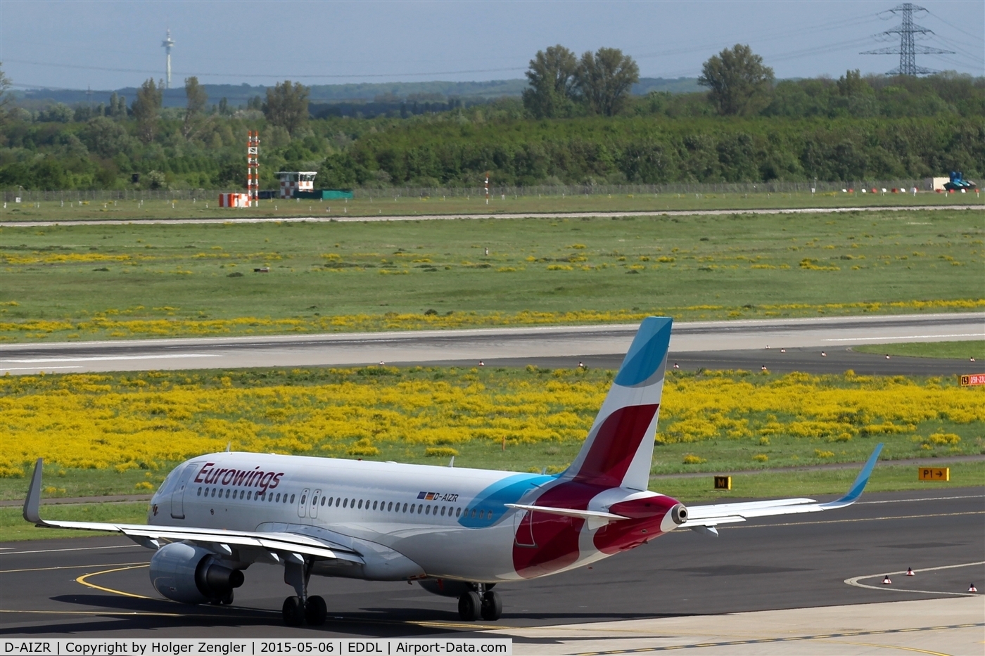 D-AIZR, 2013 Airbus A320-214 C/N 5525, In new EUROWINGS livery....