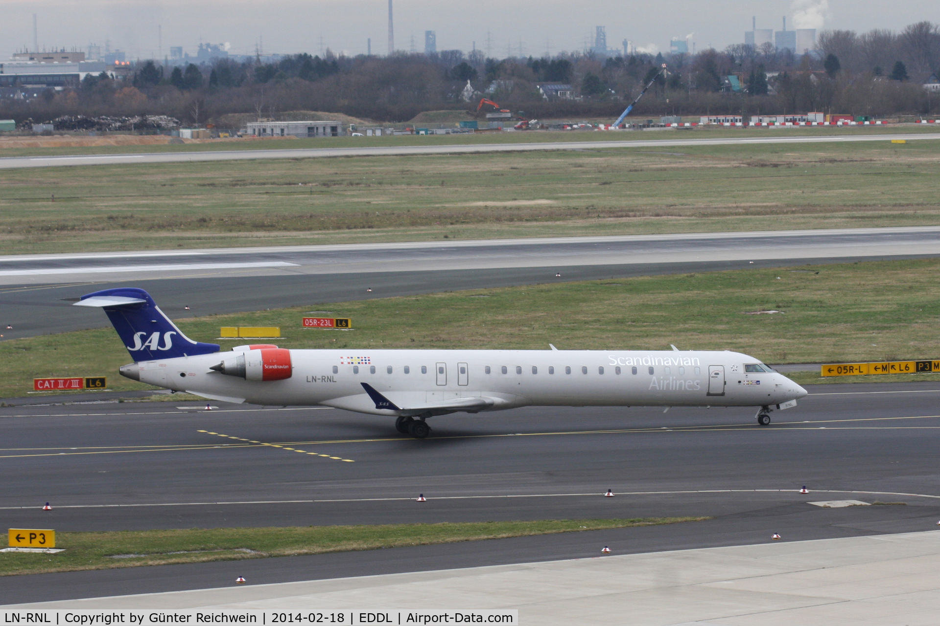 LN-RNL, 2010 Bombardier CRJ-900LR (CL-600-2D24) C/N 15250, taxiing