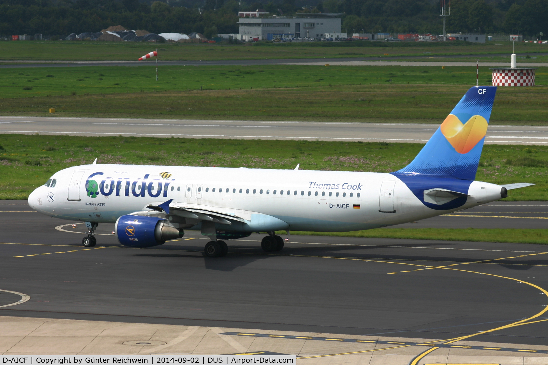 D-AICF, 1998 Airbus A320-212 C/N 0905, taxiing